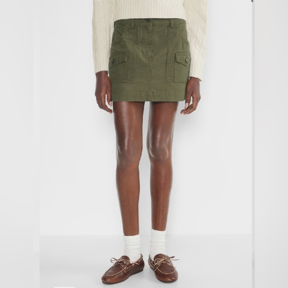 Aritzia Sunday Best Kaya Cargo Mini Skirt